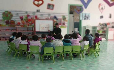 幼儿园中班食品安全教育教案范文